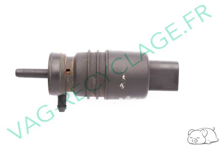 Pompe lave-glace 1J5955651 Audi A2 Audi A4 B5 B6 Audi A6 C5 Audi A8 D3 Audi TT - Image 3