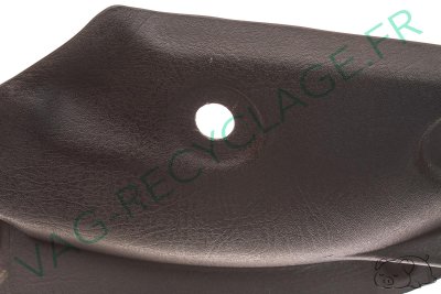 Cache passage de roue banquette arrière gauche 193867767B Golf 2 5 portes - Image 4