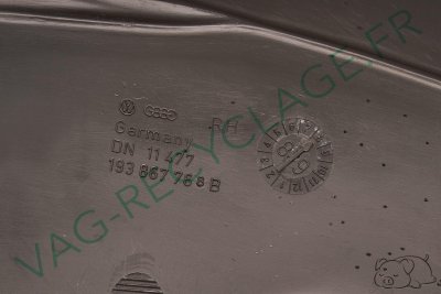Cache passage de roue banquette arrière droit 193867768B Golf 2 5 portes - Image 5