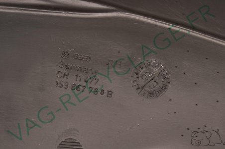 Cache passage de roue banquette arrière droit 193867768B Golf 2 5 portes - Image 5