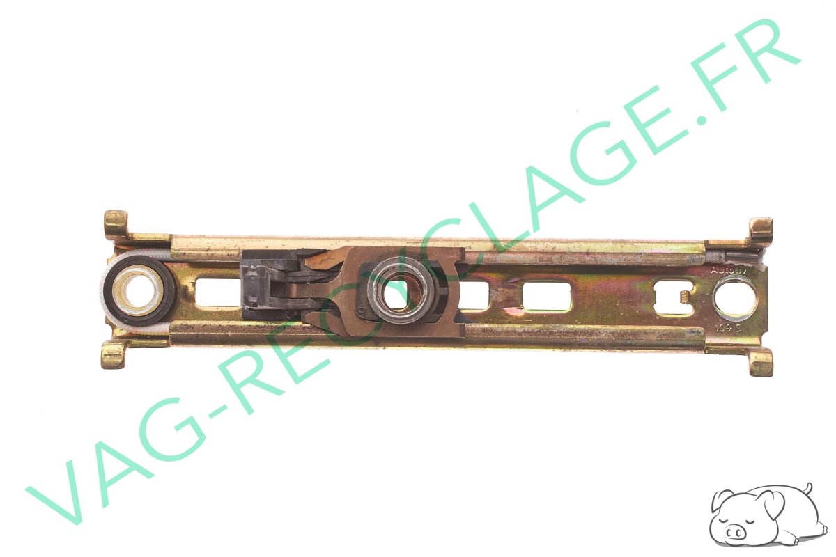 Réglage en hauteur ceinture sécurité 191857819 Corrado Golf 2 Passat 3 Jetta 2 - Image 1