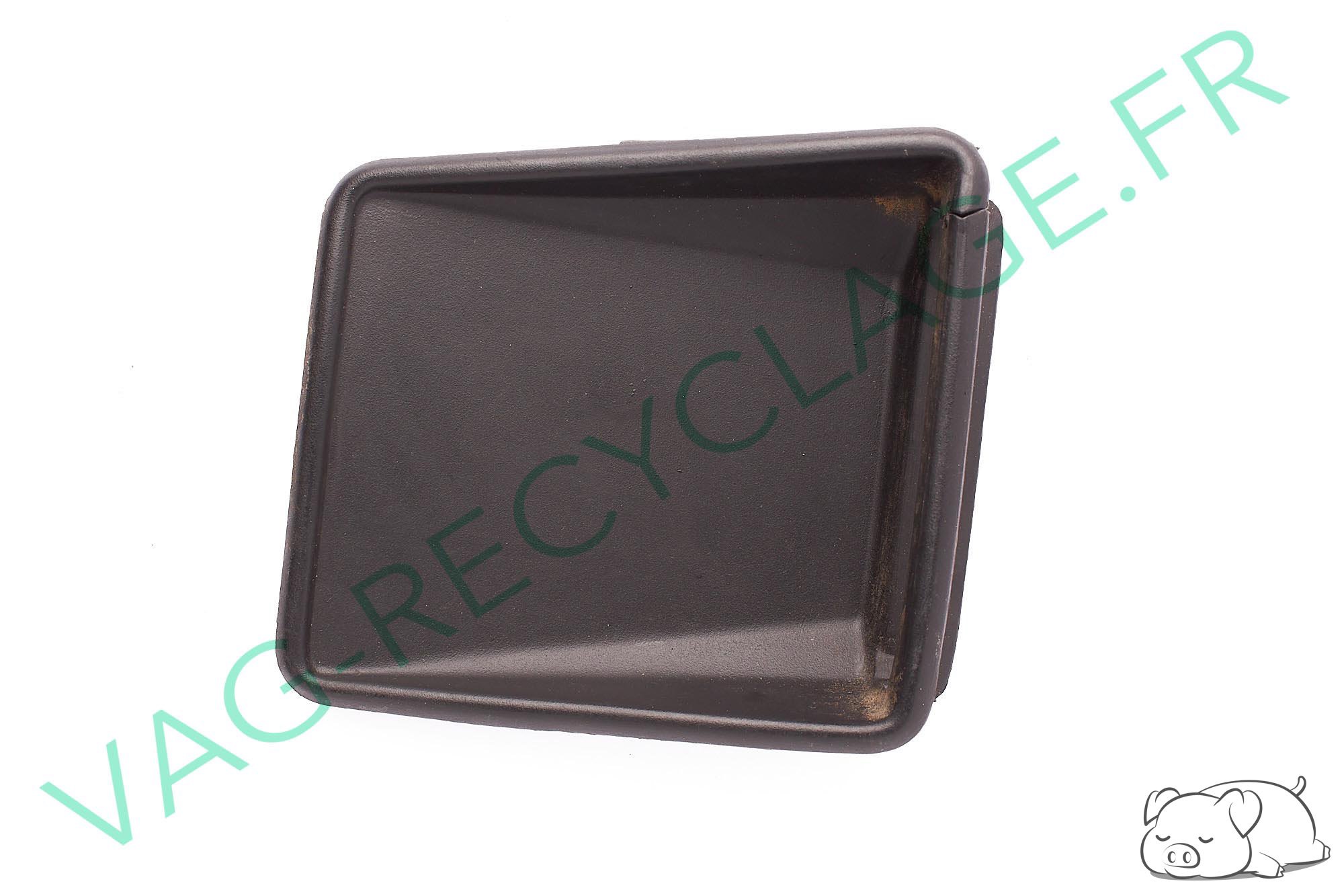 Guide passage ceinture de sécurité avant gauche 193867329 pour Golf 2 Jetta 2 - Image 1