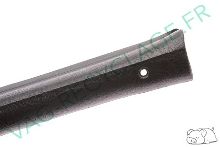 Cache montant pare-brise 191867458 droit coté passager Golf 2 et Jetta 2 - Image 2