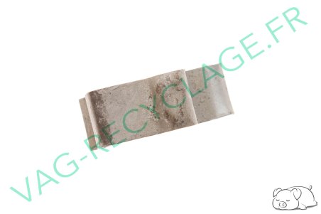 Agrafe câble de commande de ventilation 823819679 Audi 50 80 100 200 A3 A4 RS4 - Image 4