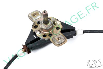 Remonte-vitre manuel avant droit 191837402B pour Golf 2 et Jetta 2 - Image 1