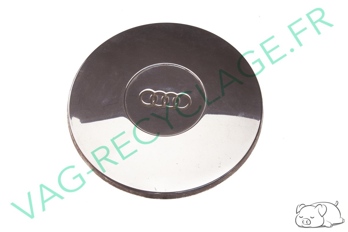 Enjoliveur de roue chromé 823601151B pour Audi 80 B1 et Audi 80 B2 - Image 1