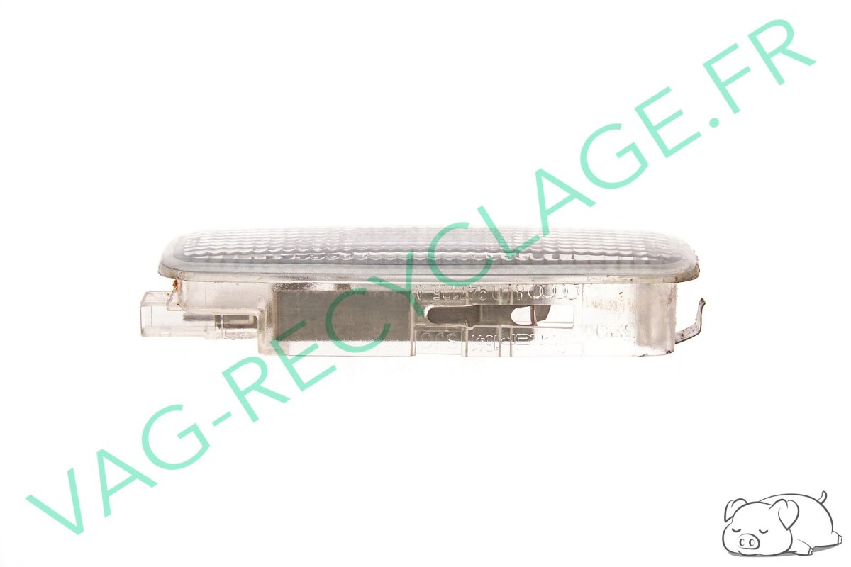 Plafonnier D'habitacle Pour AUDI A2 - Référence 8Z0947111EEC3 - Occasion En Bon état - Provenance Véhicule 2004
