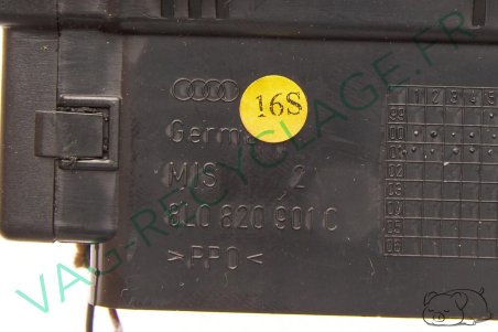 Grille ventilation tableau bord 8L0820901C pour Audi A3 8L Phase 2 - Image 4