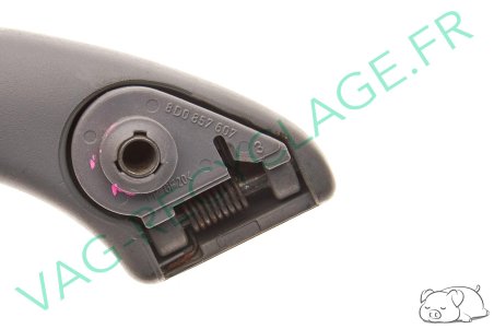 Poignée maintient escamotable arrière gauche 8D0857607A Audi A4 B5 Passat B5 - Image 4