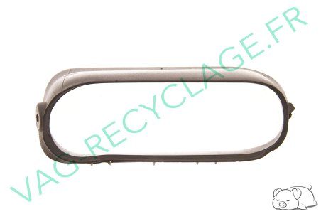 Cache inférieur poignée porte intérieure gauche 8L3867195A Audi 8L Phase 2 - Image 2