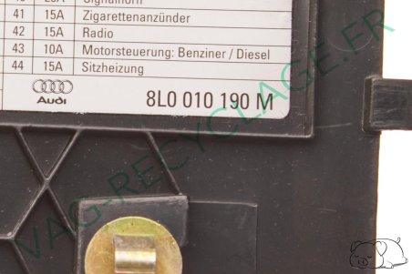 Cache gauche tableau de bord / boite à fusible 8L0857085A Audi A3 8L Phase 2 - Image 4