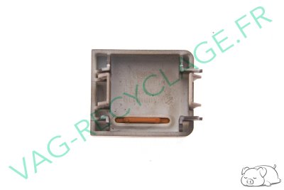 Cache interrupteur gauche 8L0941515C Audi A3 8L de 2001 à 2003 - Image 1