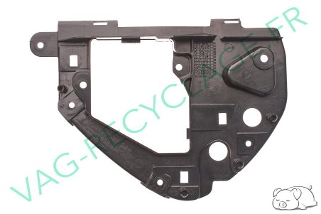 Support cache droit tableau de bord 8L0858388A pour Audi A3 8L - Image 1