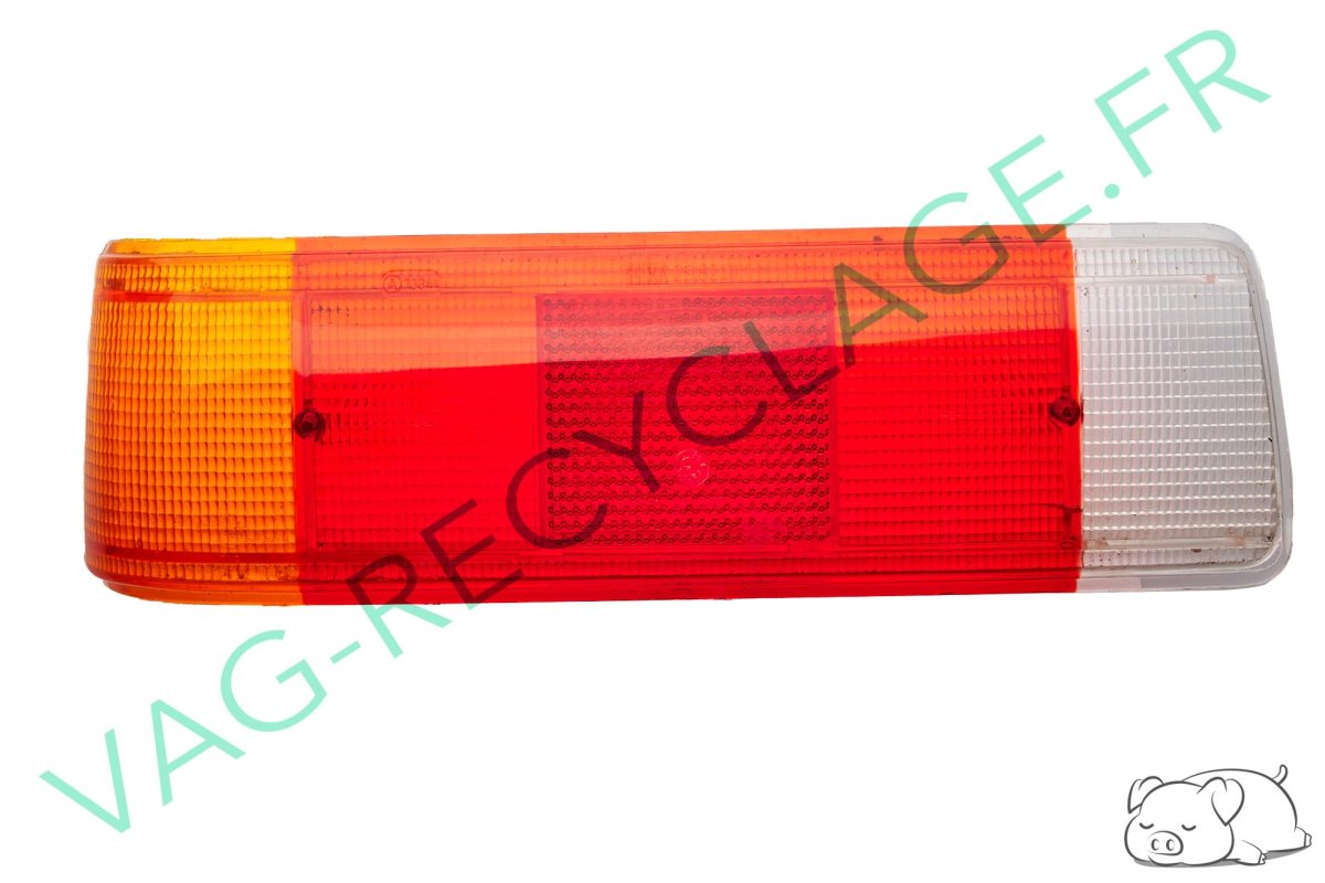 Cabochon cache feux arrière gauche 1367507 pour Bmw série 3 E21 316 320 323i - Image 1