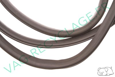 Joint de porte avant droit 8L3831721 pour Audi A3 8L (2 portes) - Image 1