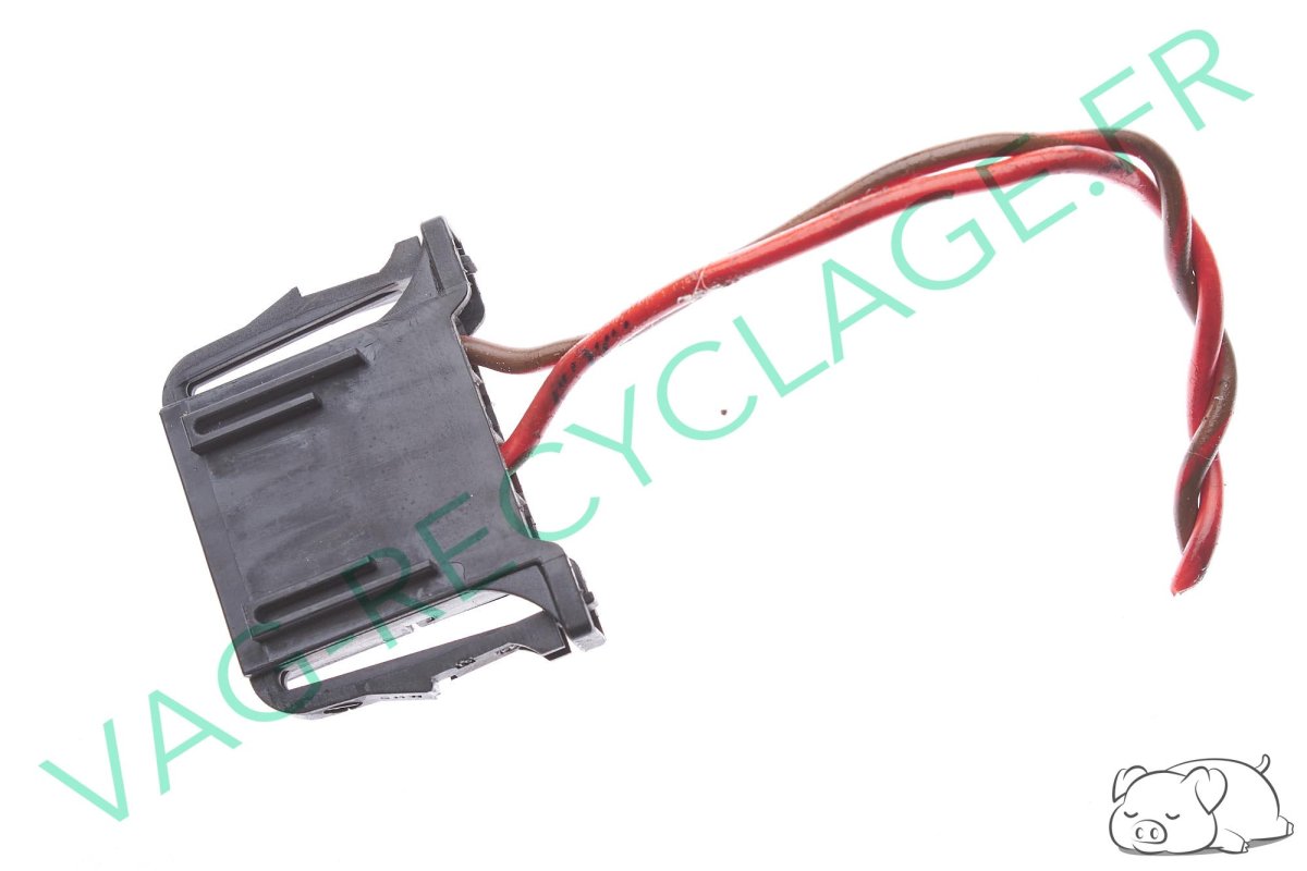 Fiche faisceau 4 pôles 4D0972704 pour Audi Seat Skoda Volkswagen - Image 1