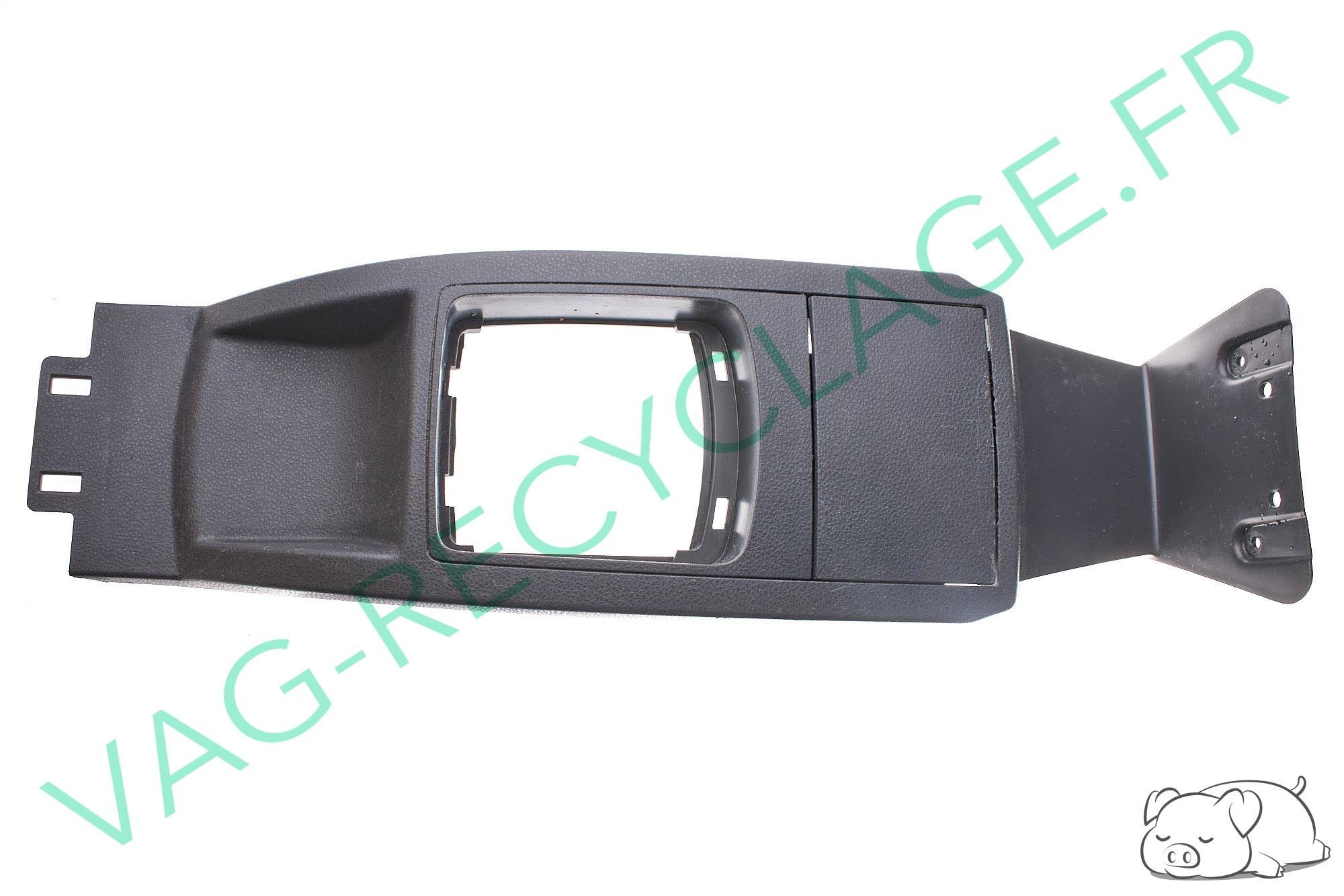 Console centrale 6Q1863241S pour Polo 4 9N Polo 4 9N3 - Image 1