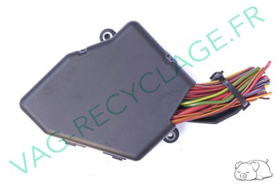 Boite à fusibles 8D1941824 pour Volkswagen Golf 4 Golf 5 New Beetle Passat - Image 1