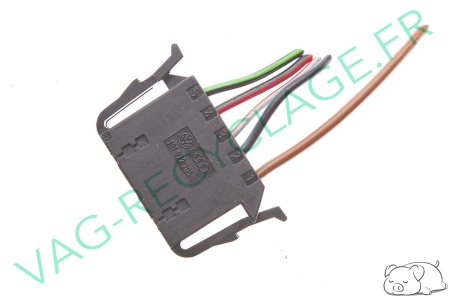 Boitier fiches plates noir 5 pôles 191972705 pour Audi Seat Skoda Volkswagen - Image 1