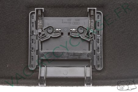 Cache coffre droit 8L0863990A pour Audi A3 8L Phase 2 - Image 4