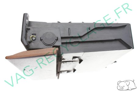 Vide poche console centrale 8L0863077 pour Audi A3 8L Phase 2 (pour pièces) - Image 6