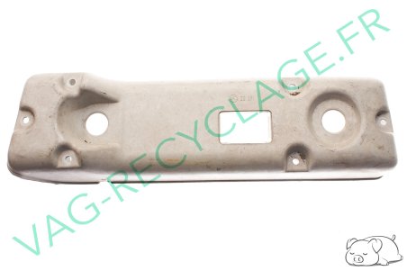 Cache feu arrière droit 1366376 pour Bmw série 3 E21 316 318 320 320/6 323i - Image 1