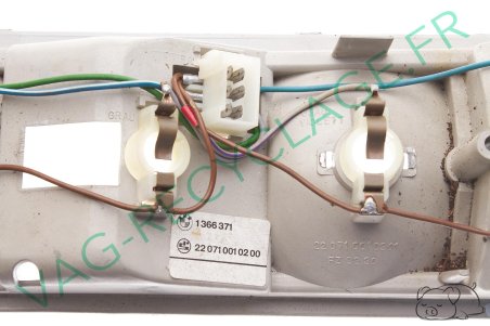 Réflecteur feu arrière gauche + antibrouillard 1366371 Bmw série 3 E21 - Image 6