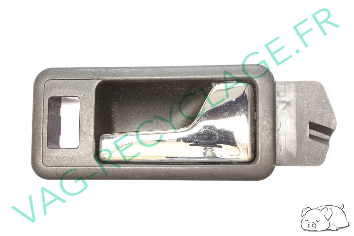 Poignée de porte intérieure avant droit 893837020A Audi 80 B3 B4 100 C3 200 C3 - Image 1