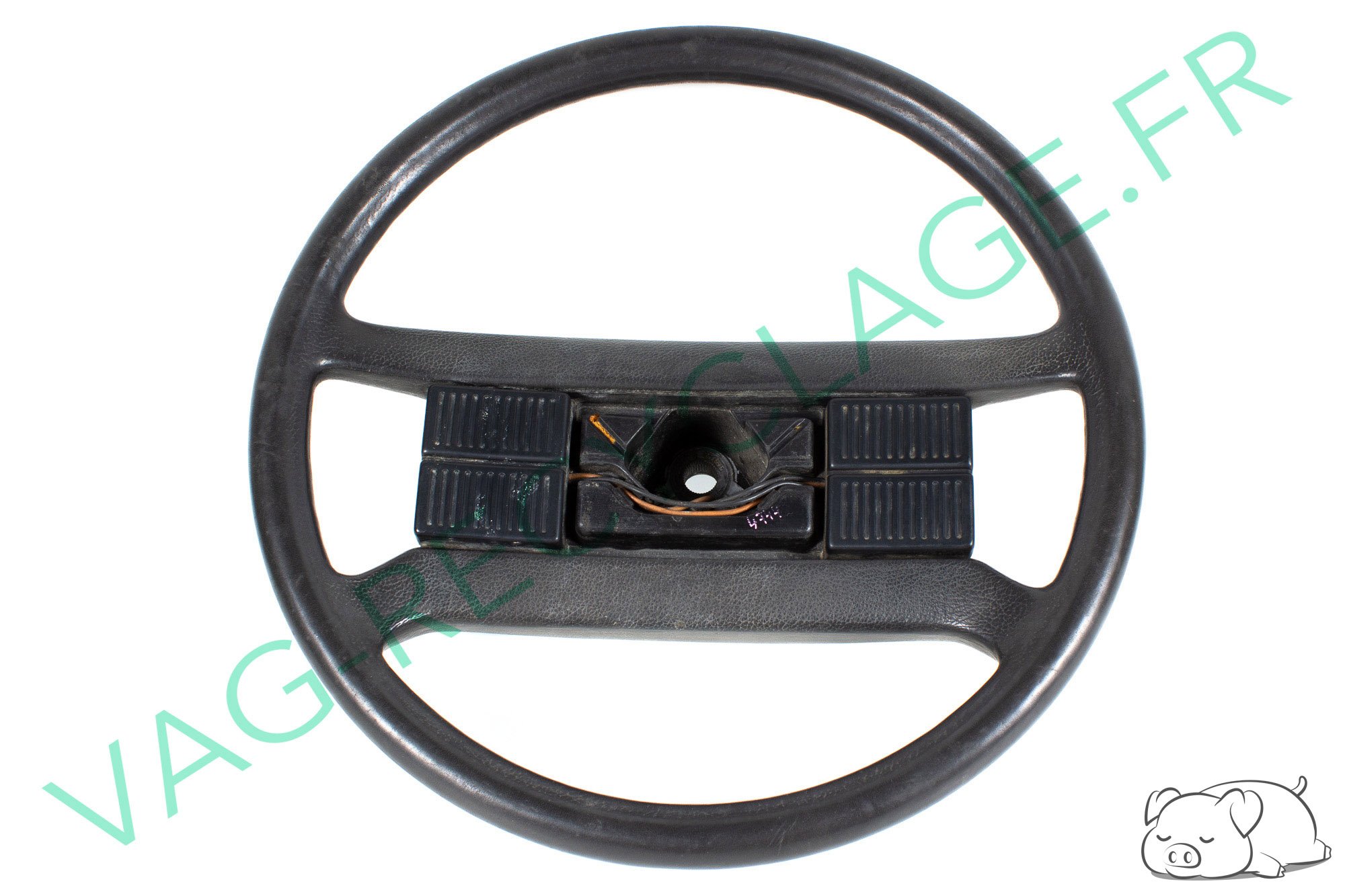 Volant 4 branches 325419091 pour Volkswagen Passat 2 B2 Santana - Image 1