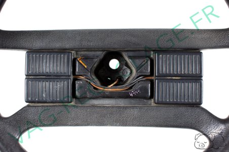 Volant 4 branches 325419091 pour Volkswagen Passat 2 B2 Santana - Image 3