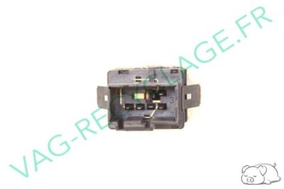 Bouton warning Seat Cordoba 2 et Seat Ibiza 3 6L1953235A - Image 3