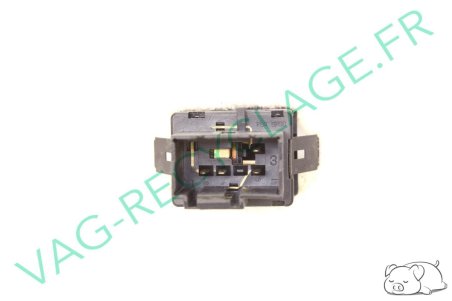 Bouton warning Seat Cordoba 2 et Seat Ibiza 3 6L1953235A - Image 3