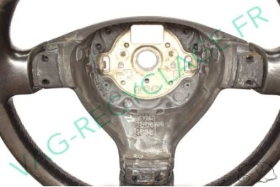 Volant 3 branches cuir Golf 5 1K0419091M - Image 5