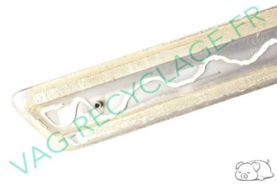 Baguette aile arrière gauche 8P3853983C Gris foncé métallisé Audi A3 8P 2 portes - Image 4